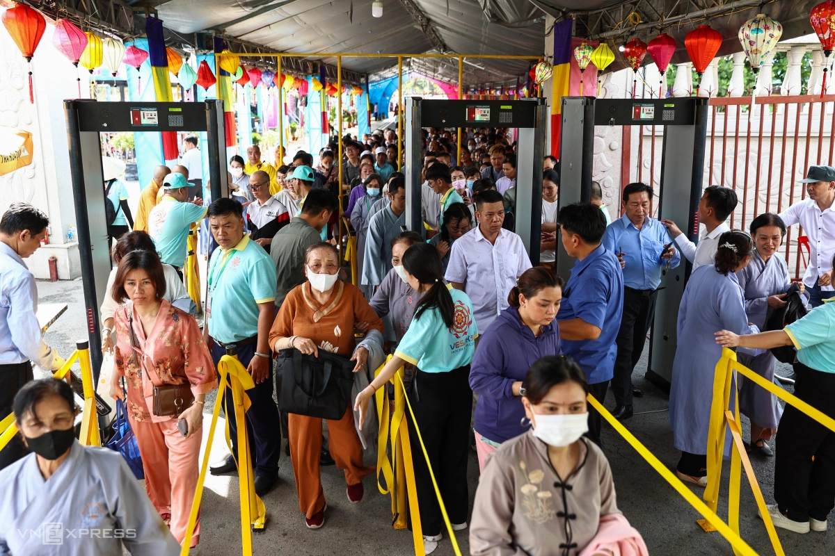 Vesak-2025-xa-loi-duc-phat